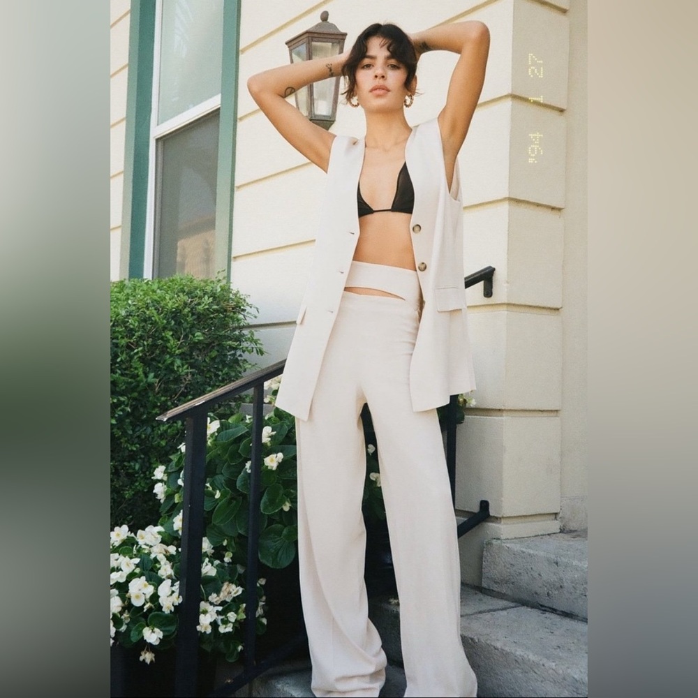 Cream Lace Bustier Top and Pants - Picture 6 of 10